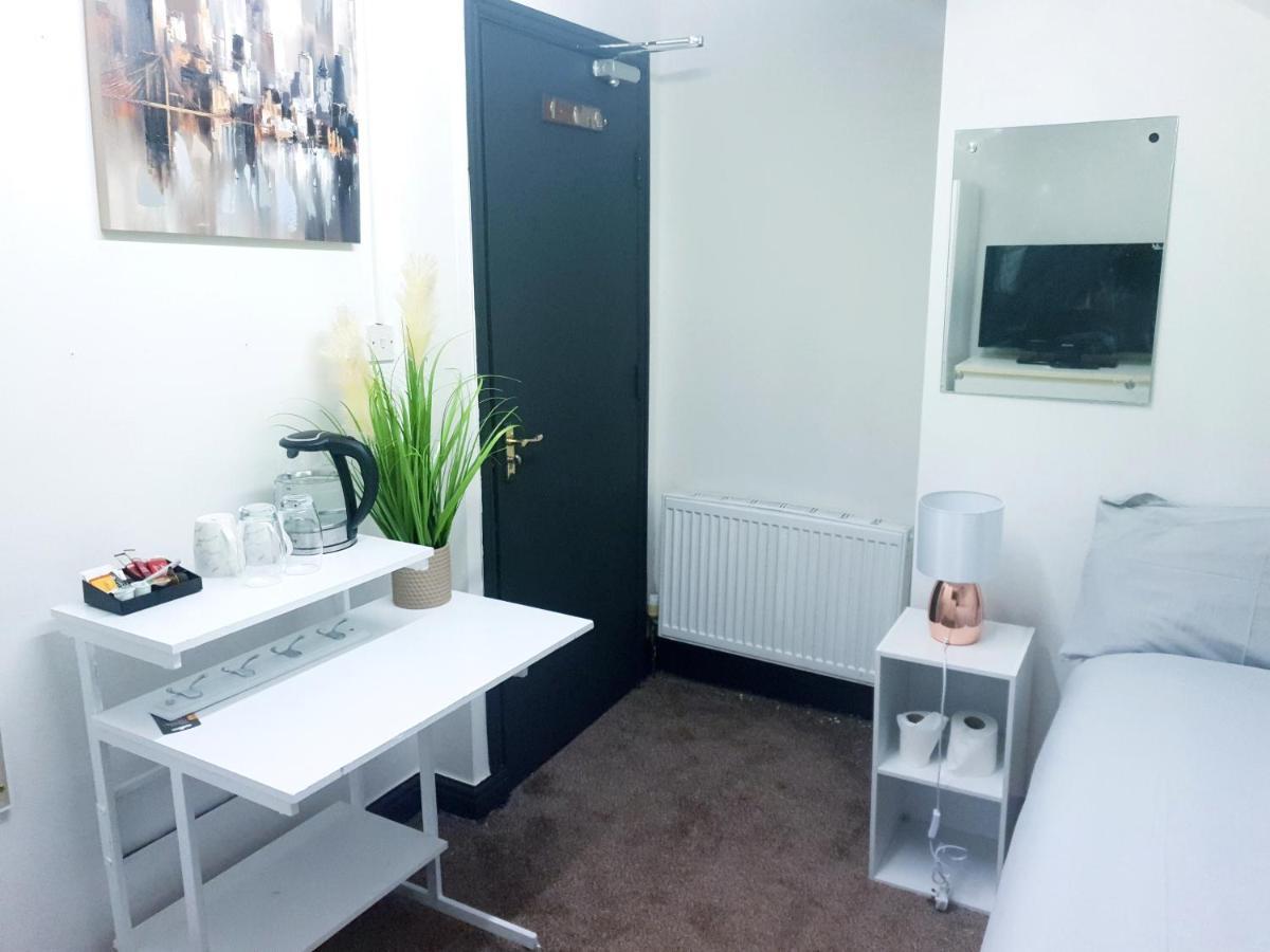 Townhouse 105 Hotel Huddersfield Kamer foto
